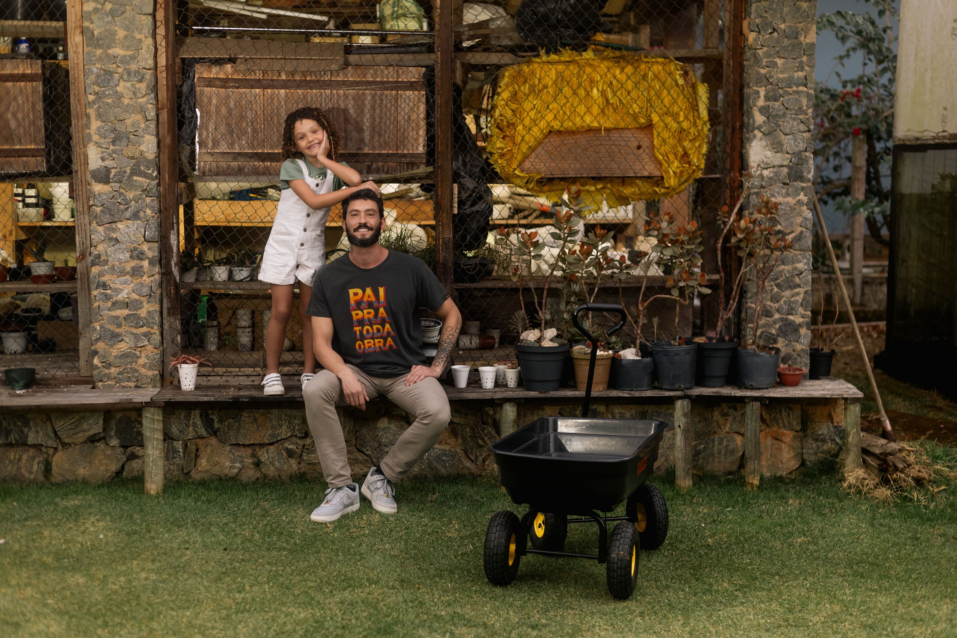 Article Pais em construção: estilo, afeto e identidade no centro da nova paternidade thumbnail image